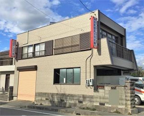 豊橋市 金属サイディングはる一番で外壁カバー はる一番影石柄の外壁で重厚感あふれる建物へ生まれ変わりました ガイソー豊橋店 豊川店 豊橋市 金属サイディングはる一番で外壁カバー はる一番影石柄の外壁で重厚感あふれる建物へ生まれ変わりました ガイソー豊橋店 豊川店