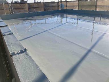 現場施工ブログ　徹底防水！陸屋根の雨漏りを防ぐウレタン防水 絶縁工法