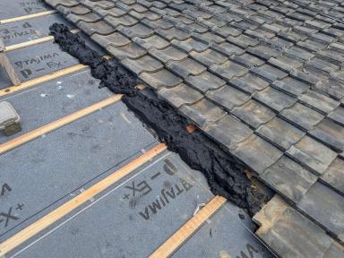 瓦屋根 葺き直しの流れ